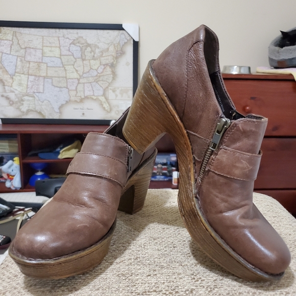 Born Booties - Picture 5 of 6